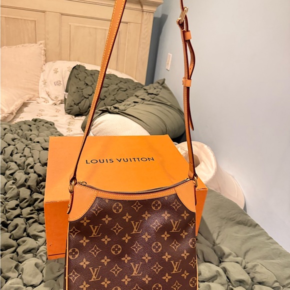 Louis Vuitton Monogram Odeon PM Authentic - Picture 2 of 11